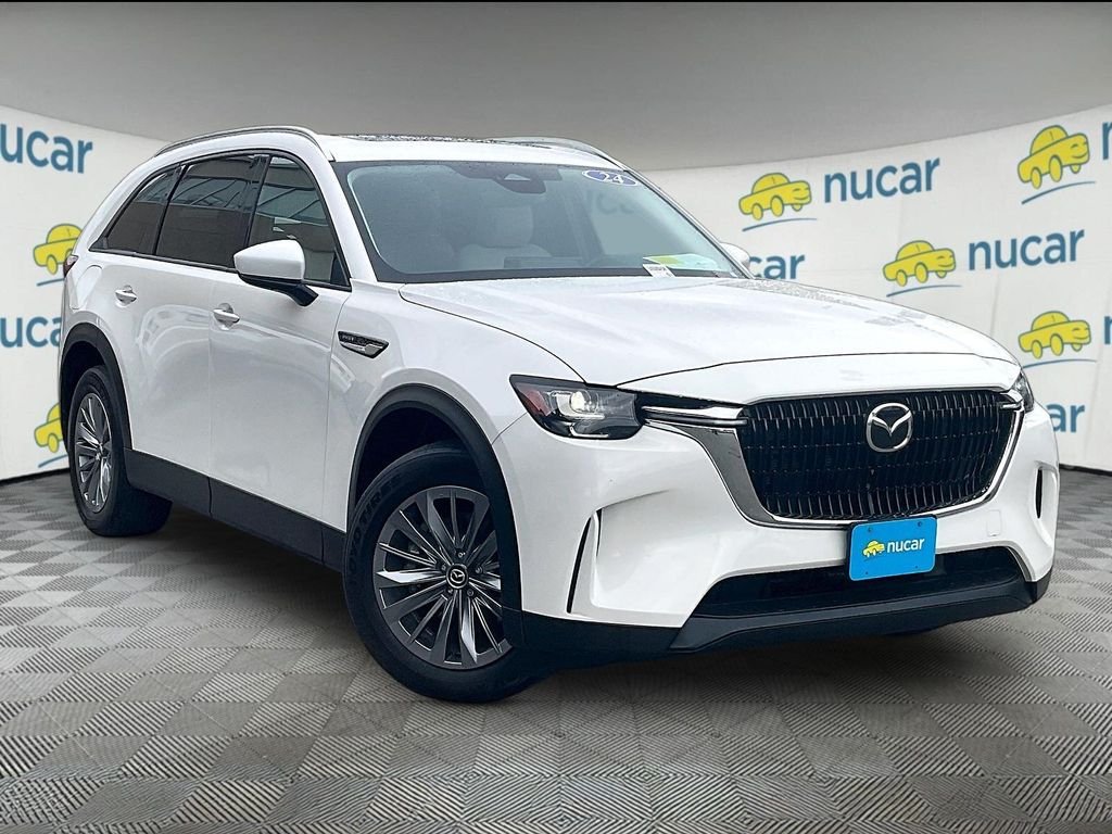 Used 2024 White Mazda Preferred image 1