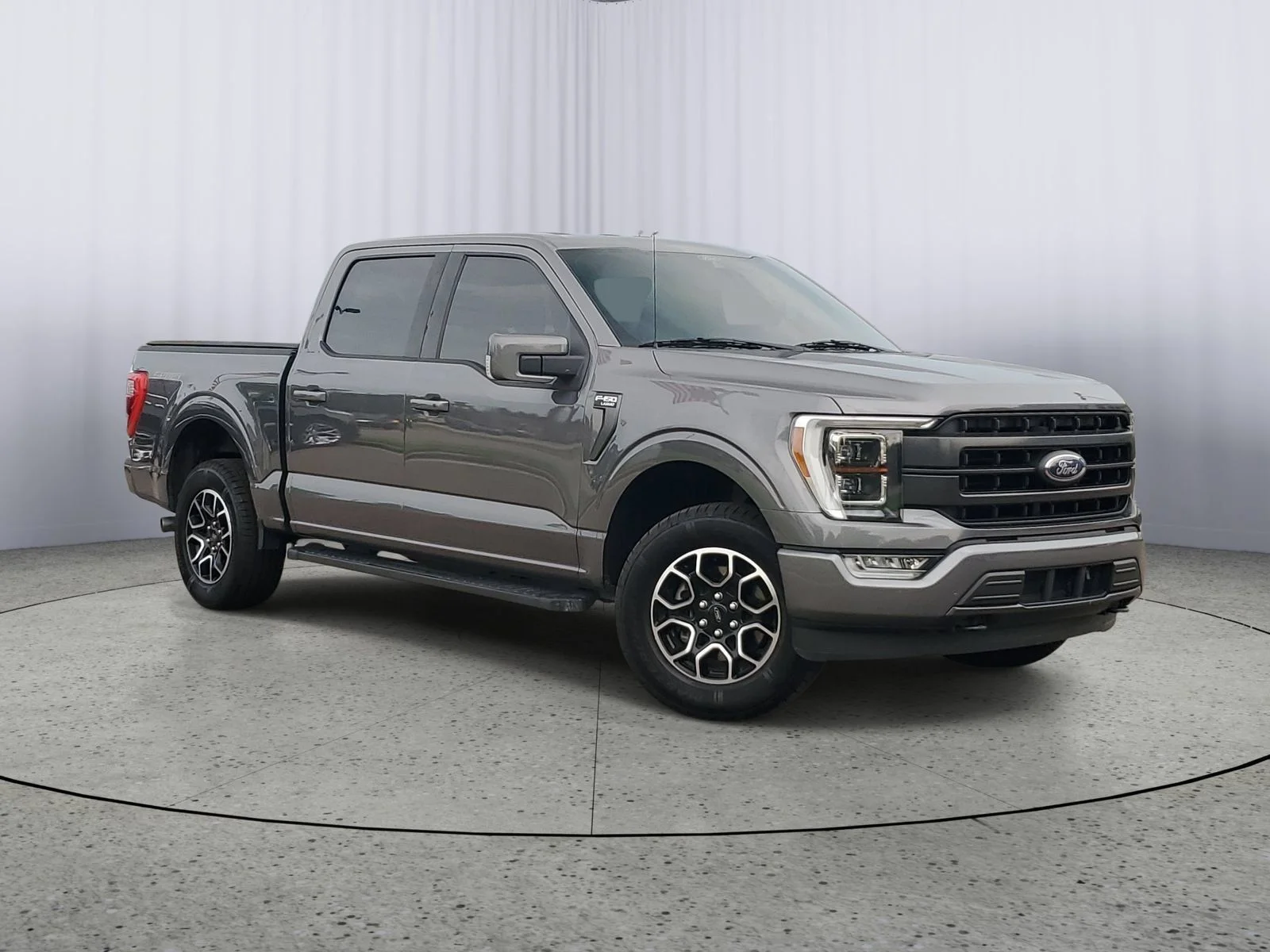 Used 2021 Gray Ford Lariat image 1