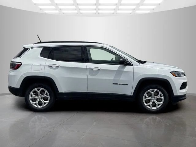 Certified Used 2024 White Jeep Latitude image 8