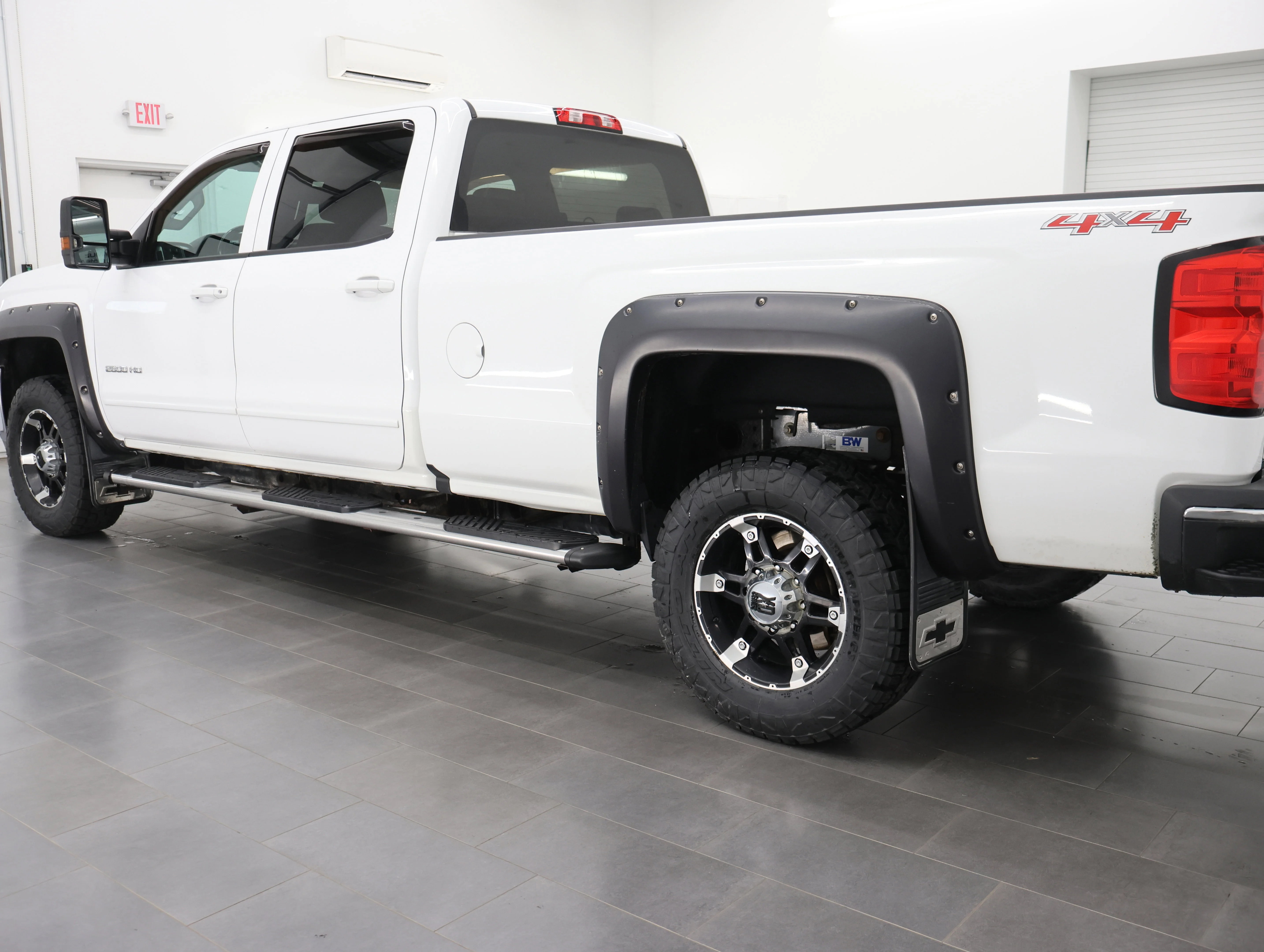 Used 2015 Summit White Chevrolet LT image 6
