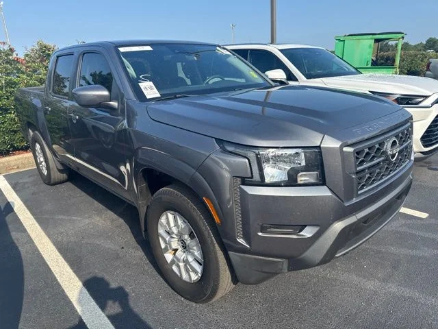 Used 2023 Gray Nissan SV image 2
