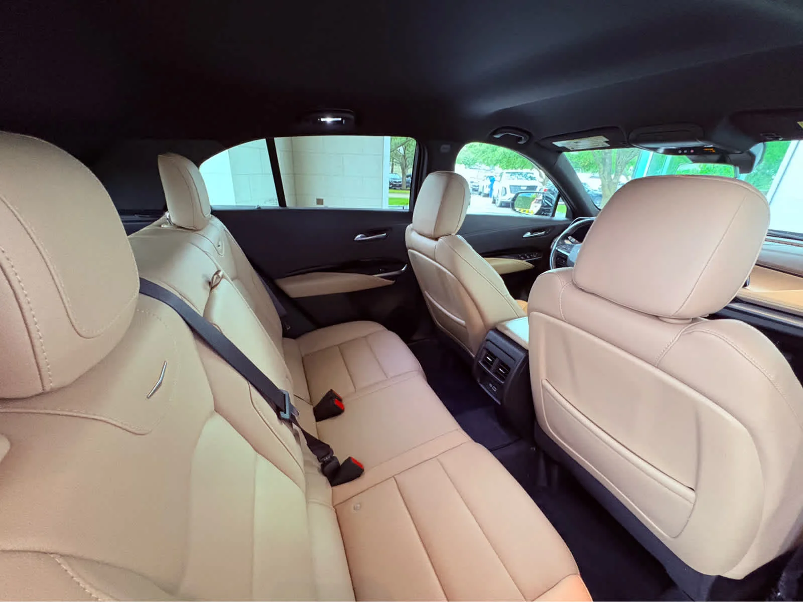 2024 Cadillac XT4 Luxury - Photo 31