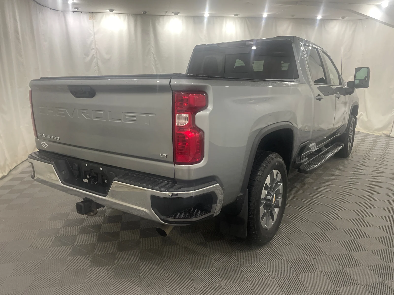 Used 2024 Sterling Gray Metallic Chevrolet LT image 5