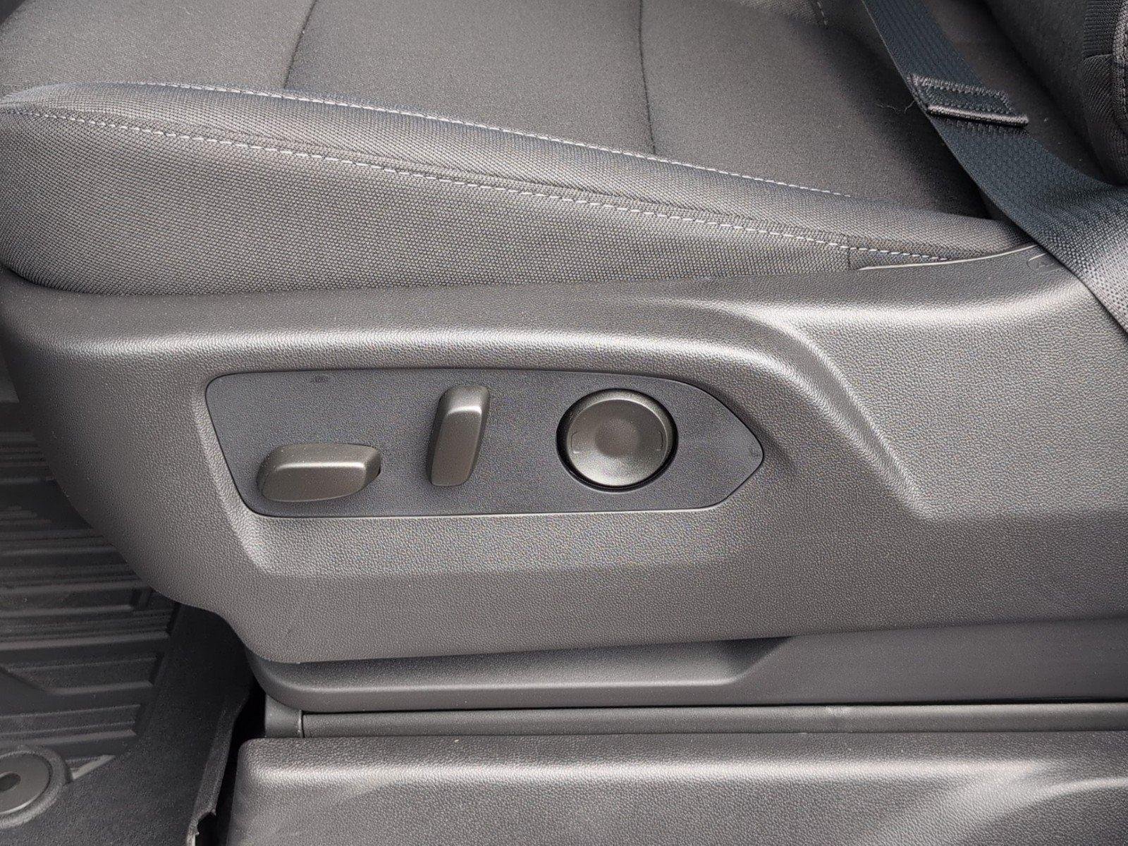New 2026 Summit White GMC Elevation image 18