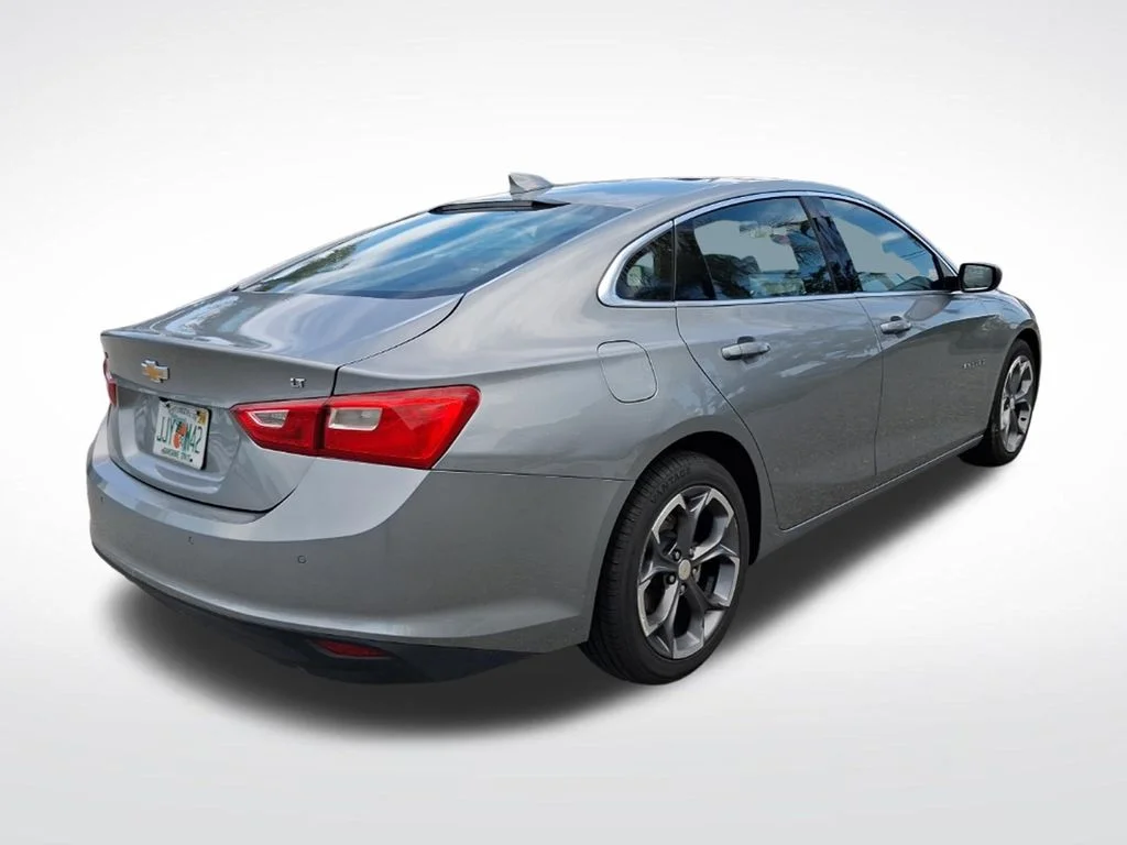 Used 2024 Gray Chevrolet LT image 6