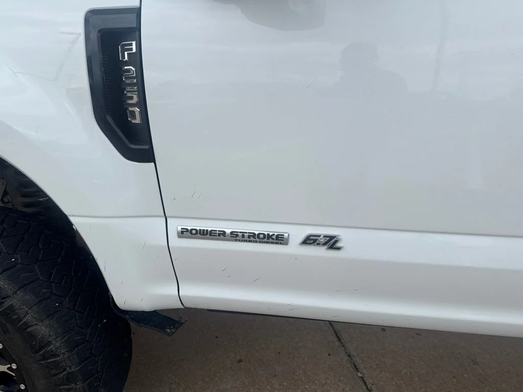 Used 2017 White Ford XLT image 6