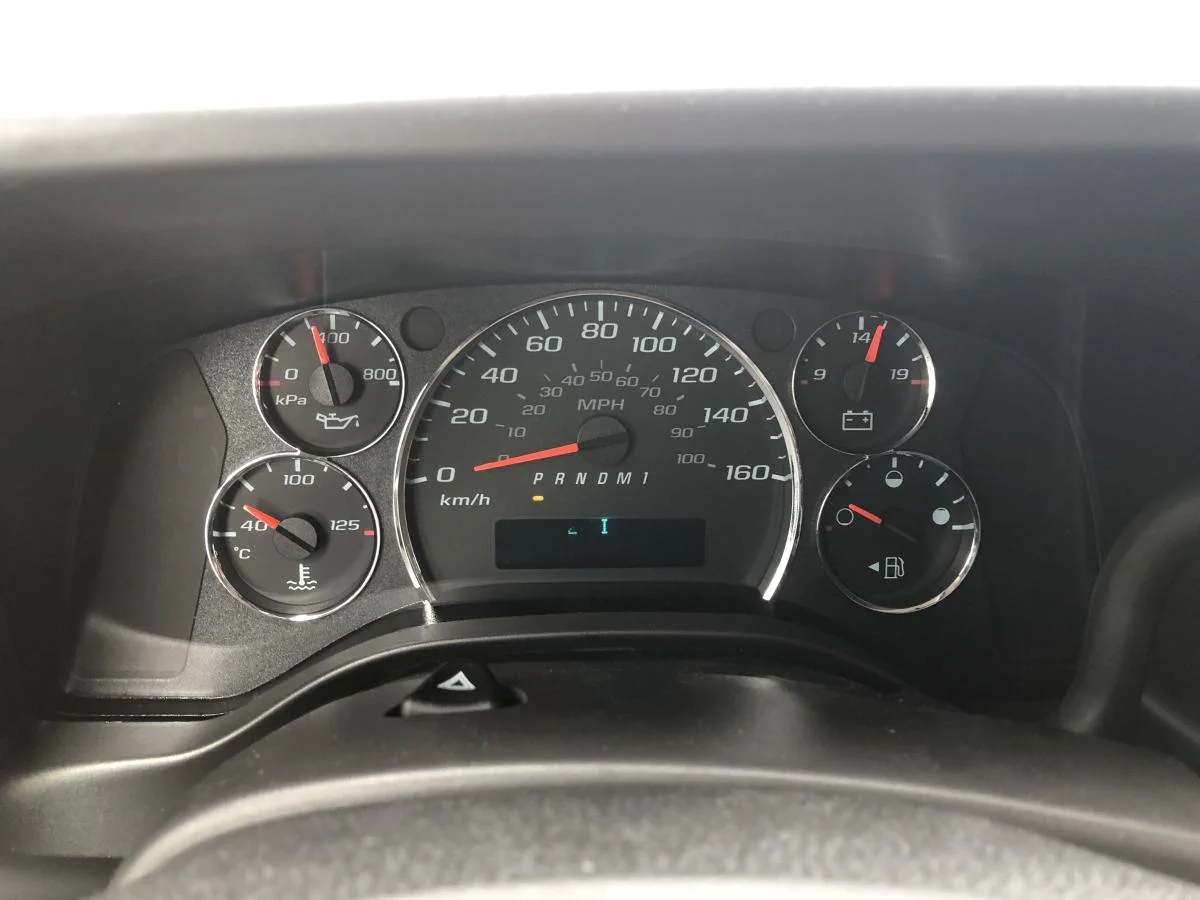 New 2026 White Chevrolet Rwd 3500 135 image 15