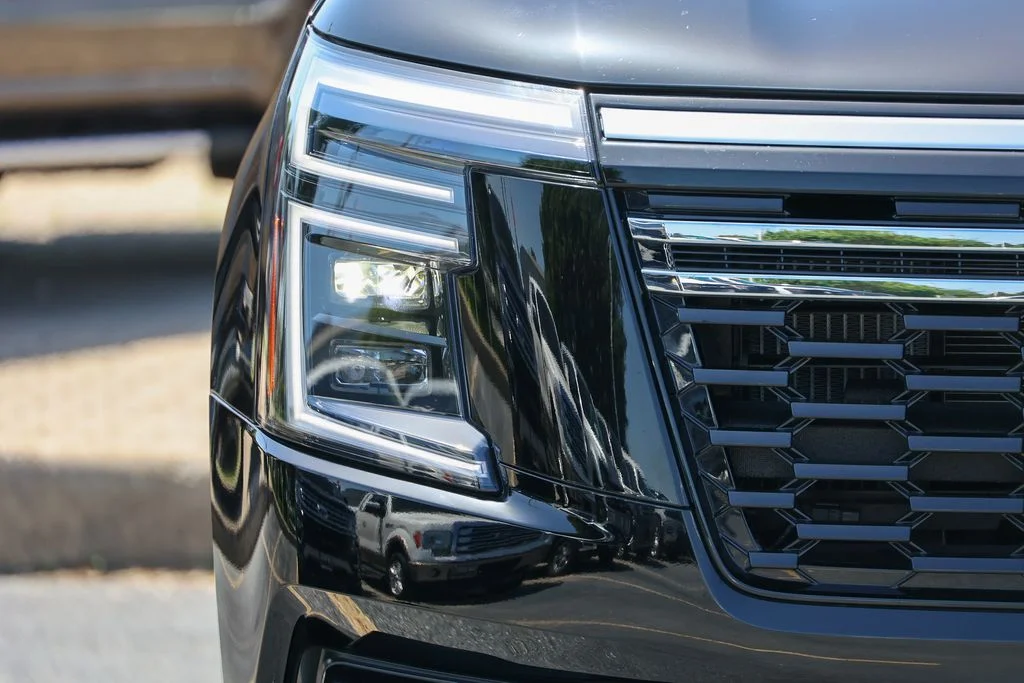 2025 Nissan Armada SV - Photo 23