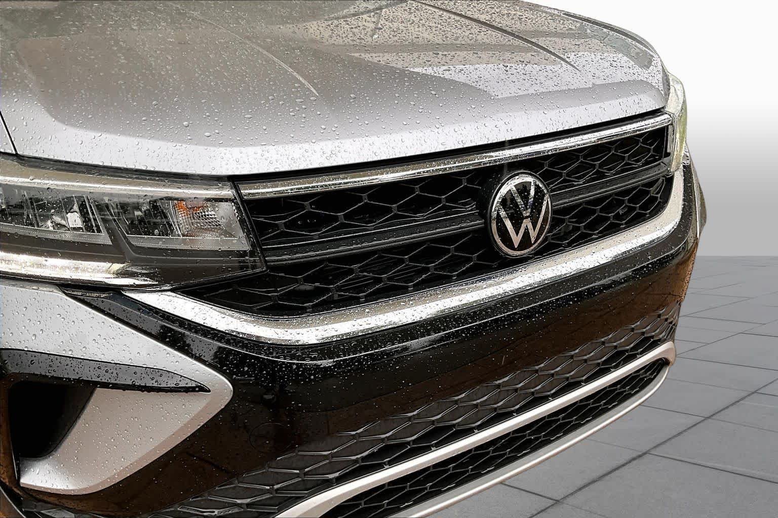 Used 2023 Pyrite Silver Metallic Volkswagen S image 27