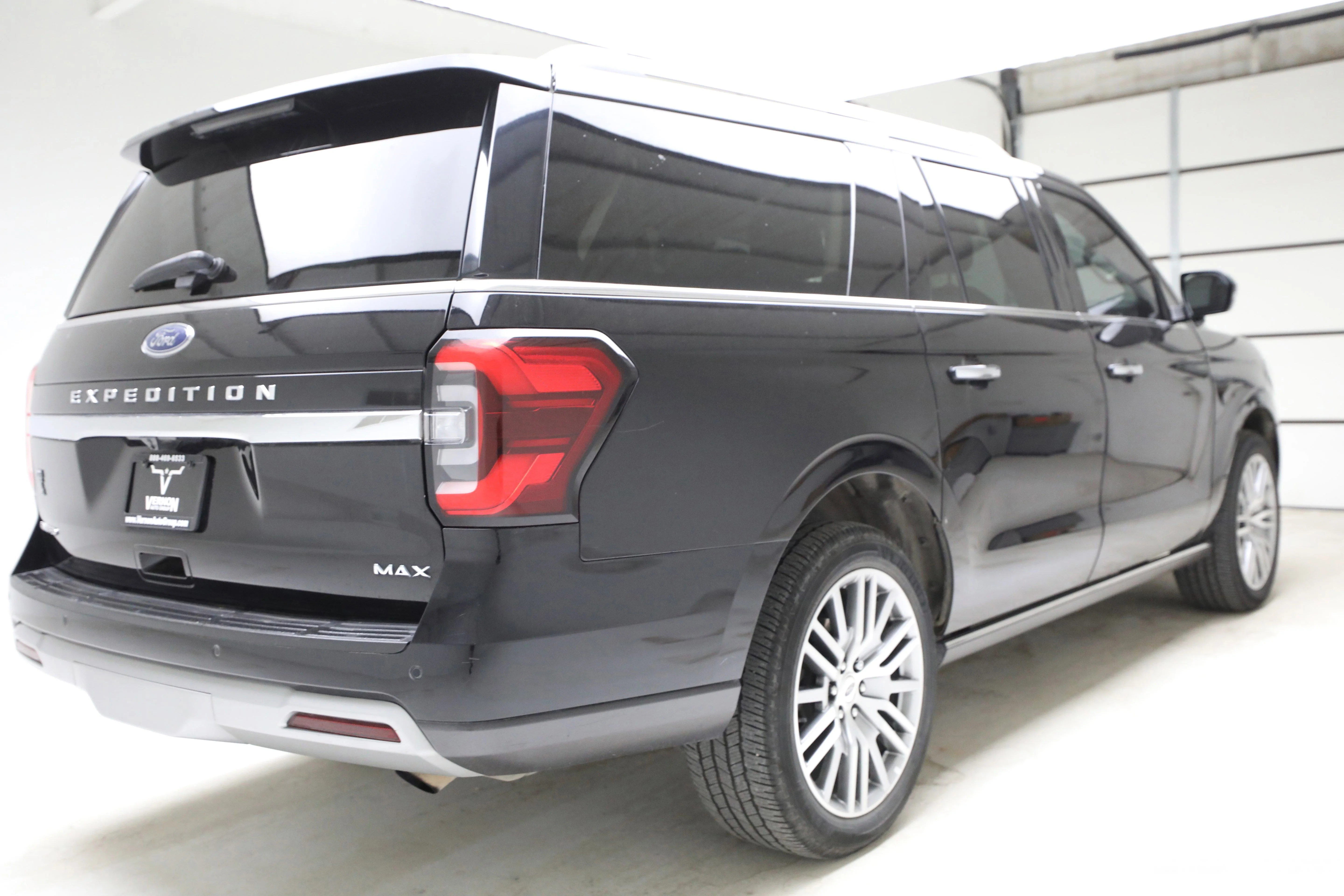 Pre-Owned 2023 Ford Expedition Max Limited 4x4