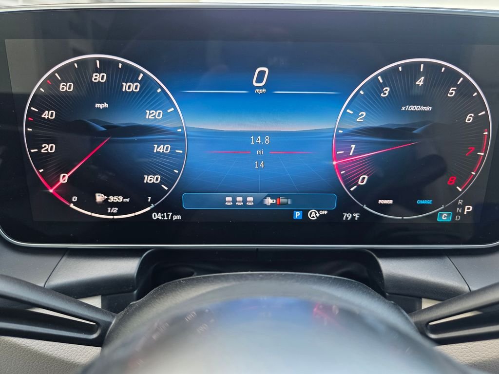 New 2026 Polar White Mercedes-Benz GLC 300 image 23