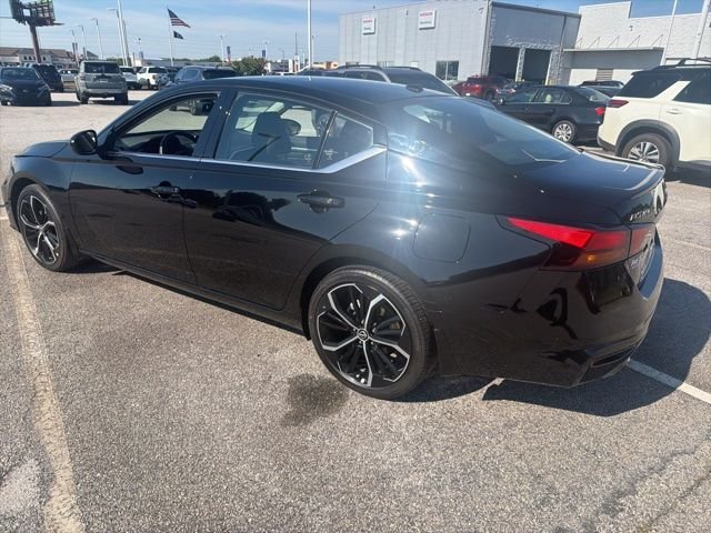 Certified Used 2025 Black Nissan 2.5 SR image 18