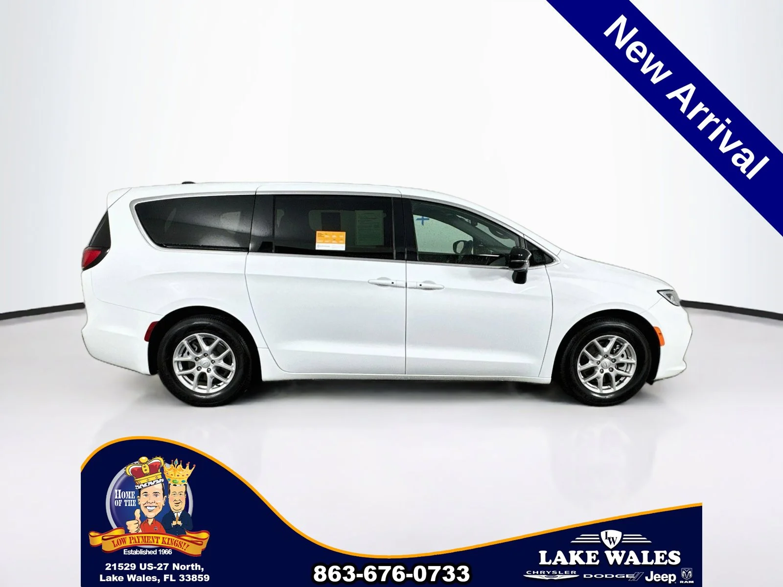 Used 2026 White Chrysler Select image 8