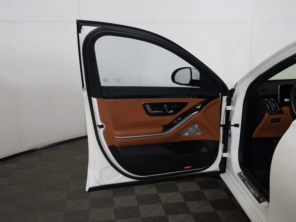 Used 2023 White Mercedes-Benz S 500 image 25