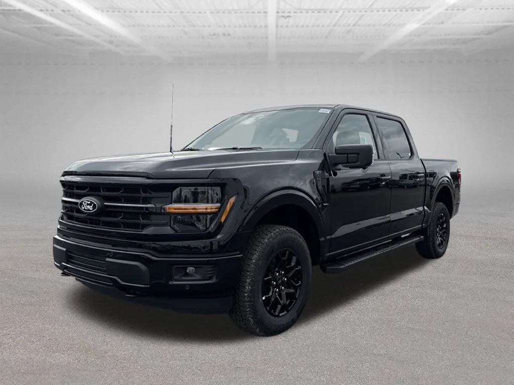 New 2026 Agate Black Metallic Ford XLT image 3