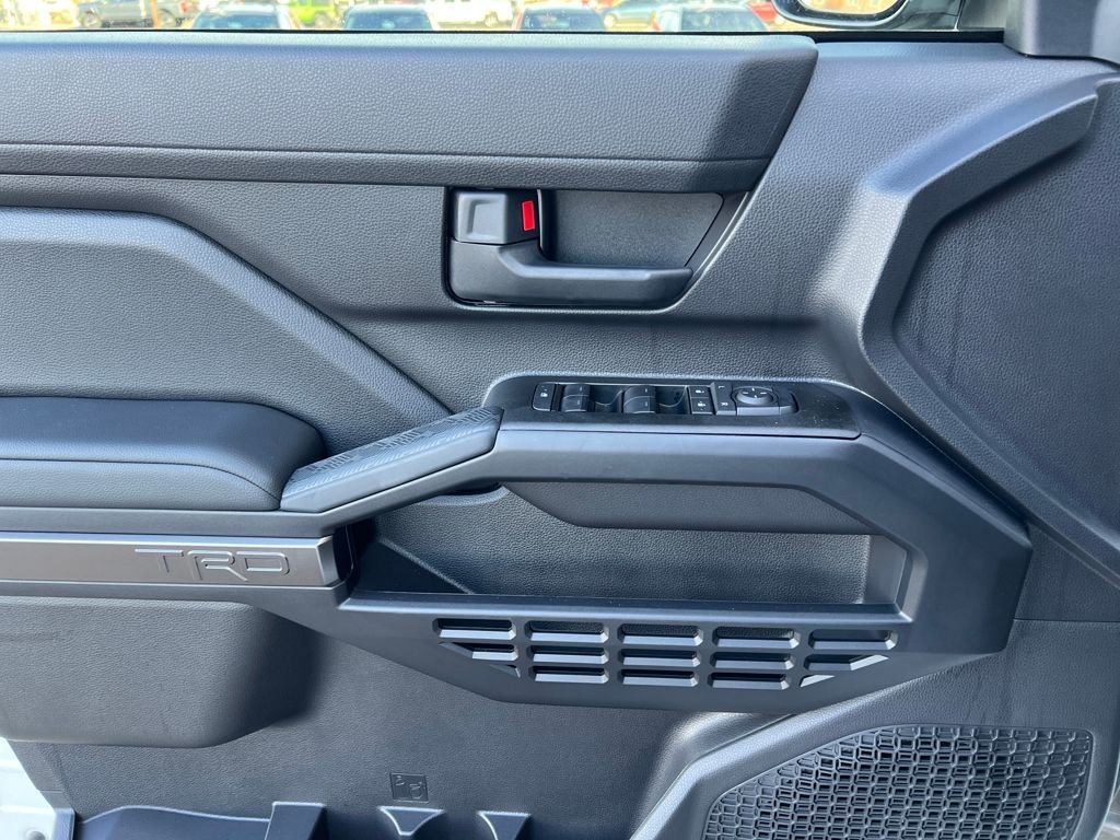 2025 Toyota 4Runner TRD Off-Road - Photo 17