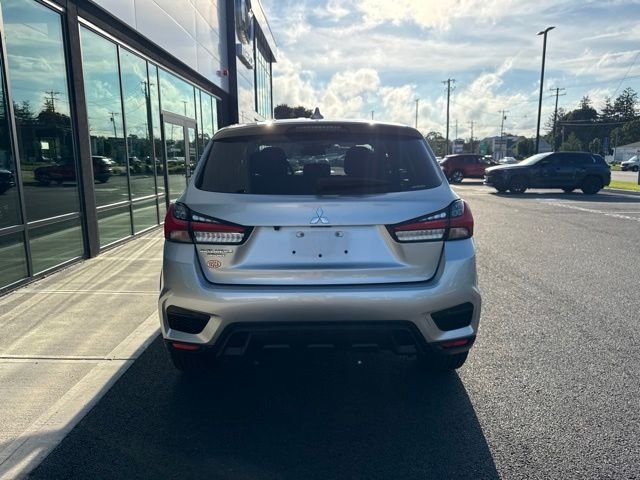 Used 2024 Diamond Red Mitsubishi 2.0 ES image 4