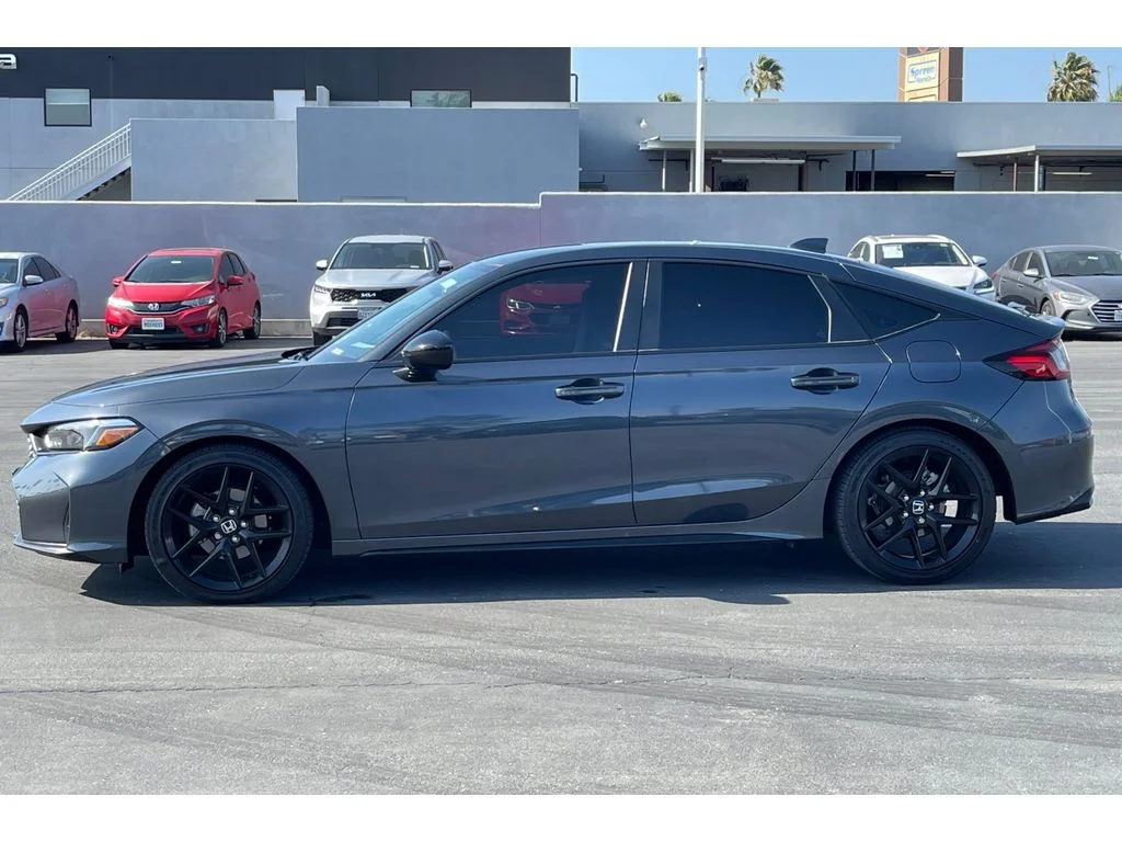 Used 2025 METEORITE GRAY METALLIC Honda Sport image 2