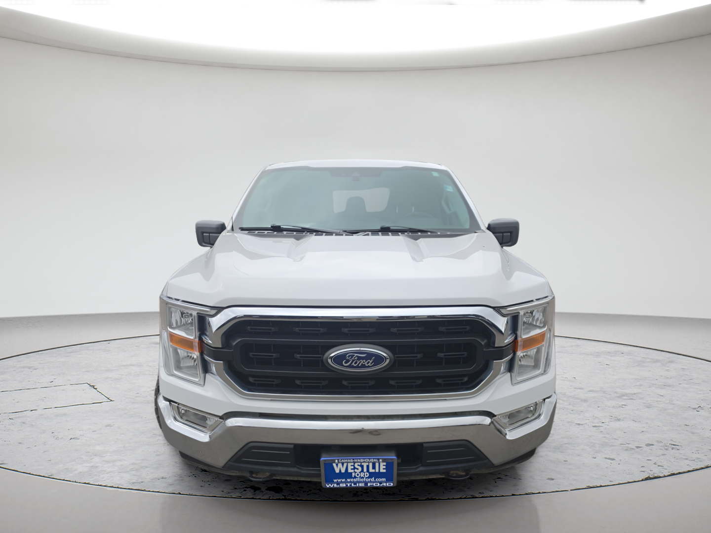Used 2021 White Ford XLT image 9