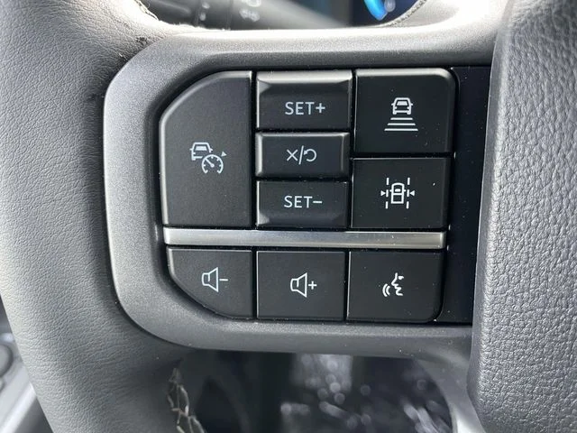 New 2026 Agate Black Metallic Ford XLT image 19