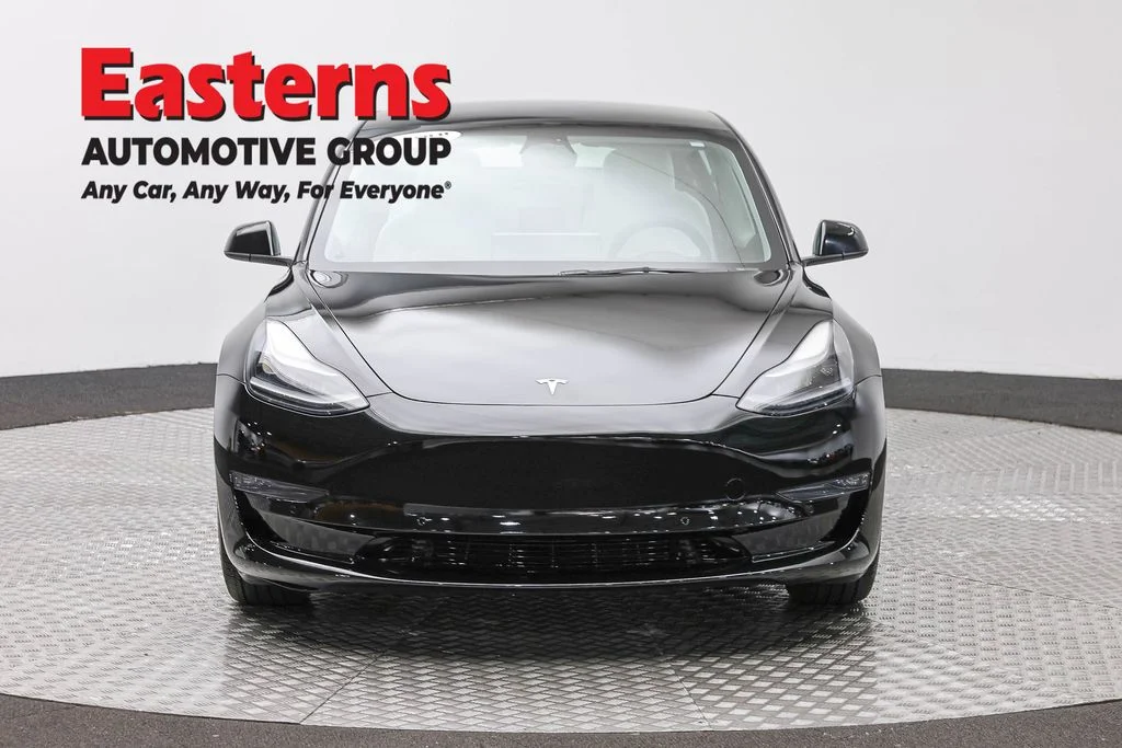 Used 2022 Black Tesla Long Range image 2
