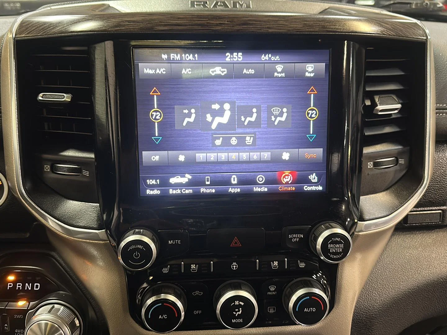 Used 2019 Diamond Black Crystal Pearlcoat Ram Laramie image 22