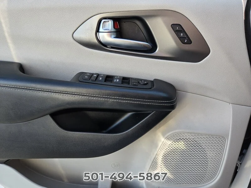 Used 2022 Bright White Clearcoat CHRYSLER TOURING L image 26