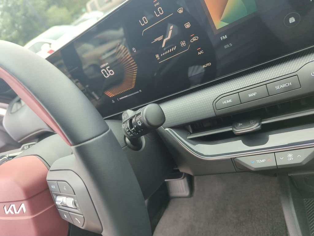 New 2026 Snow White Pearl Kia GT-Line image 24