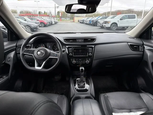 Used 2020 Black Nissan SL Intelligent AWD image 15