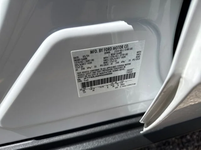 Used 2024 White Ford XLT image 27