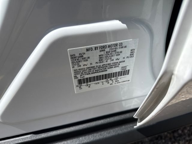 Used 2024 White Ford XLT image 27