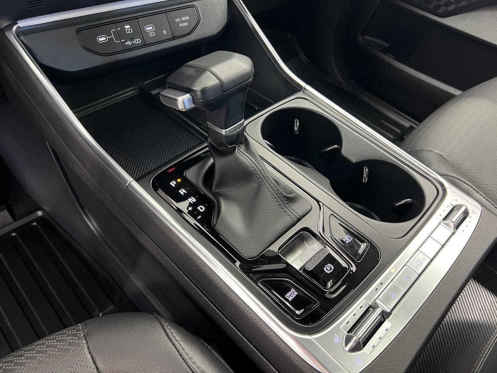 2025 Kia Carnival SX Prestige - Photo 19