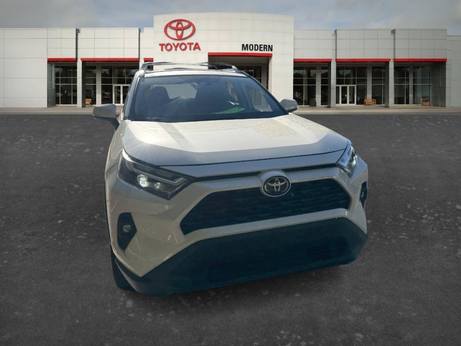 Used 2022 Blizzard Pearl Toyota XLE Premium image 11