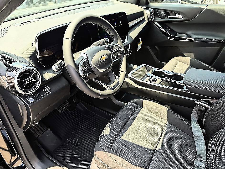 2026 Chevrolet Equinox LT - Photo 16