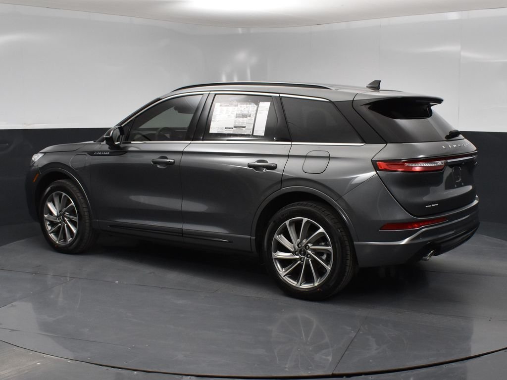 2025 Lincoln Corsair Grand Touring photo 4