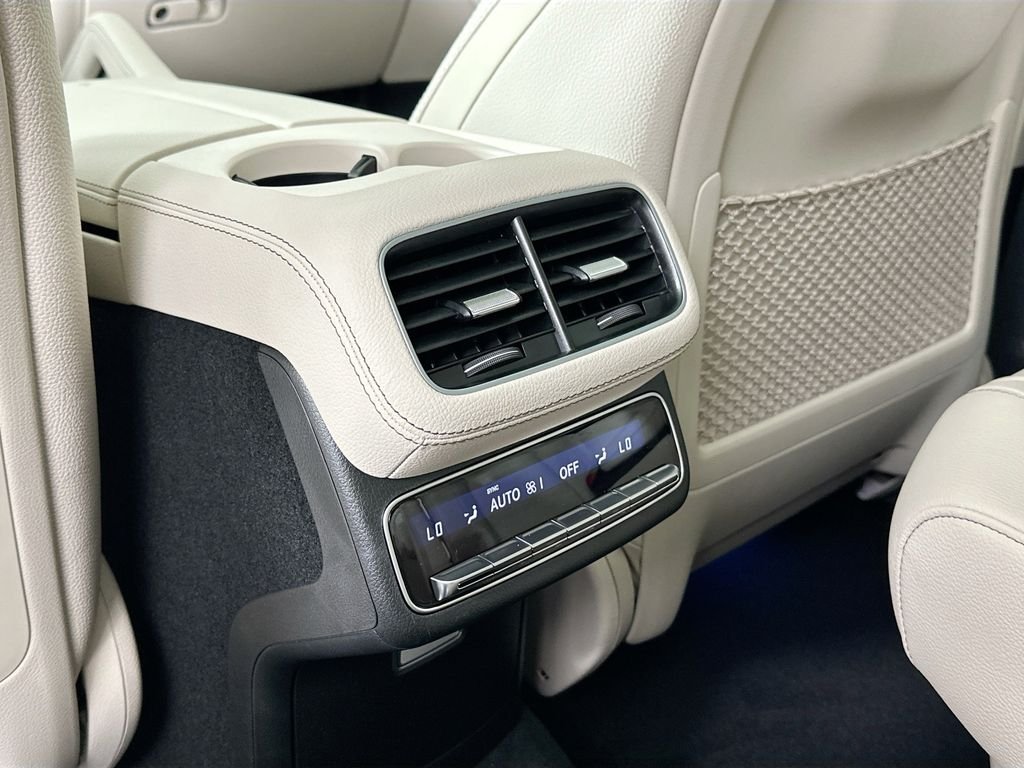 New 2026 Polar White Mercedes-Benz GLS 450 image 27