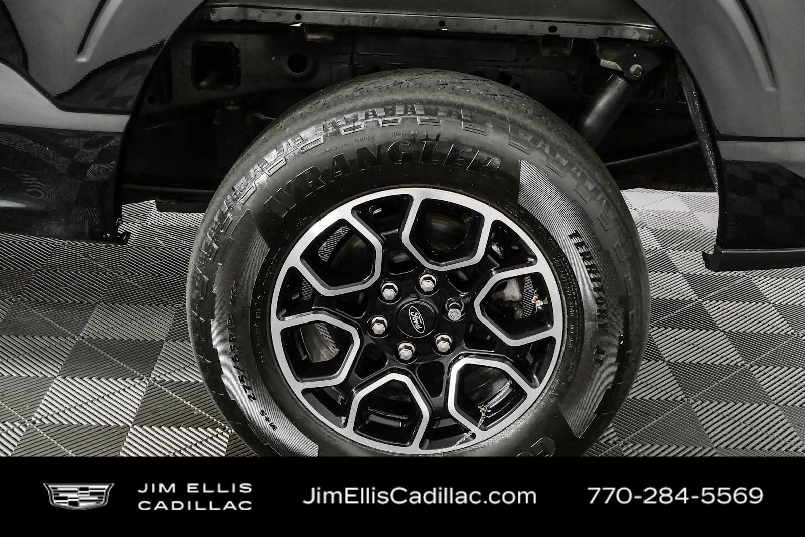 Used 2023 Agate Black Ford XLT image 35