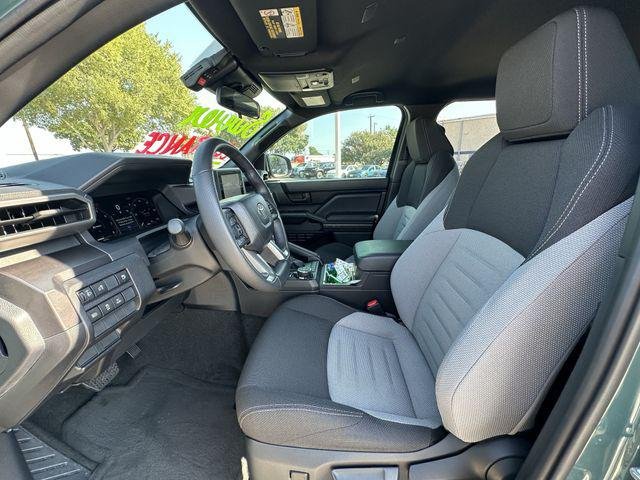 Certified Used 2025 EVEREST Toyota  image 25