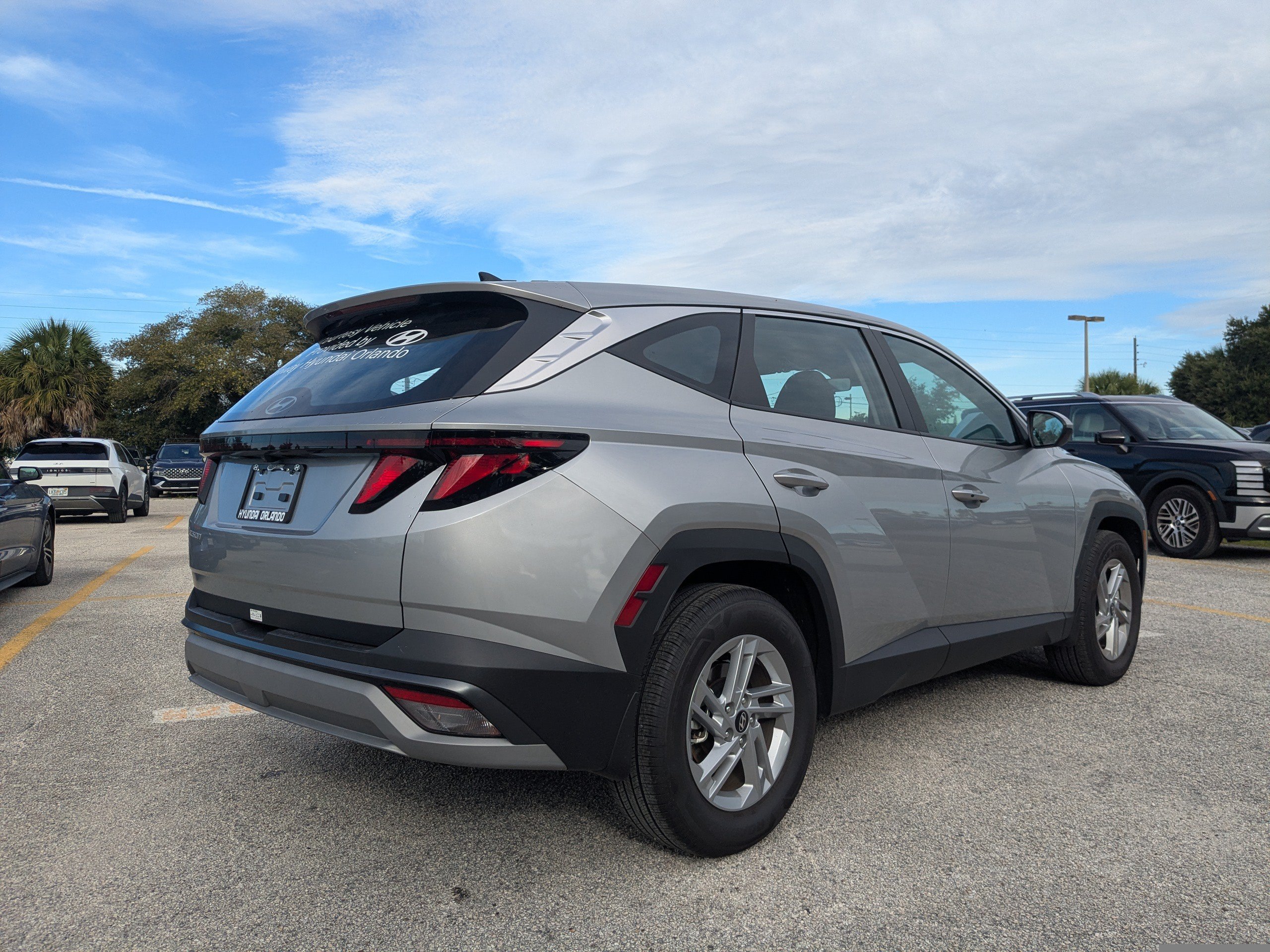 New 2026 Shimmering Silver Hyundai SE image 5