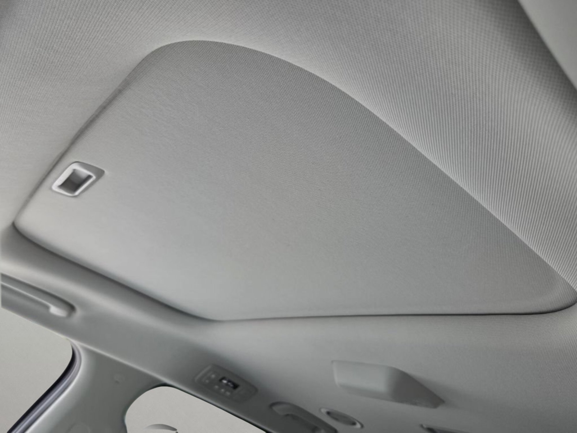 New 2027 Ceramic Silver Kia SX image 16