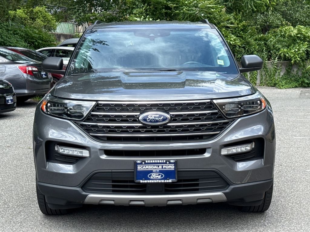 Used 2023 Gray Ford XLT image 2