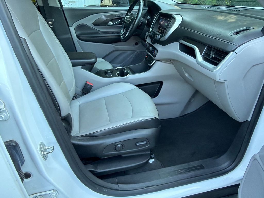 2022 GMC Terrain SLT - Photo 13