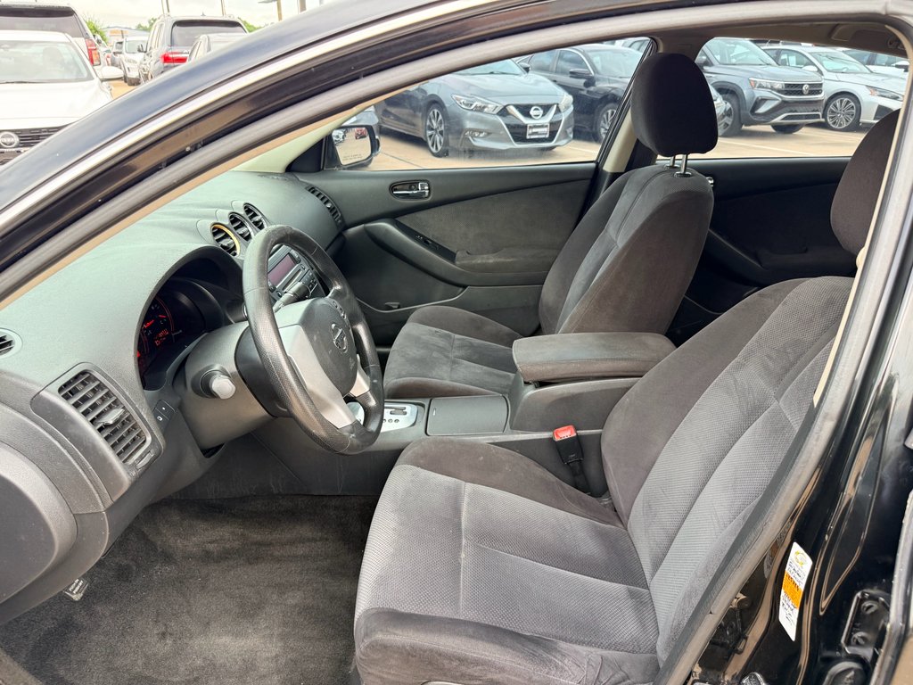 Used 2007 Super Black Nissan 2.5 S image 16