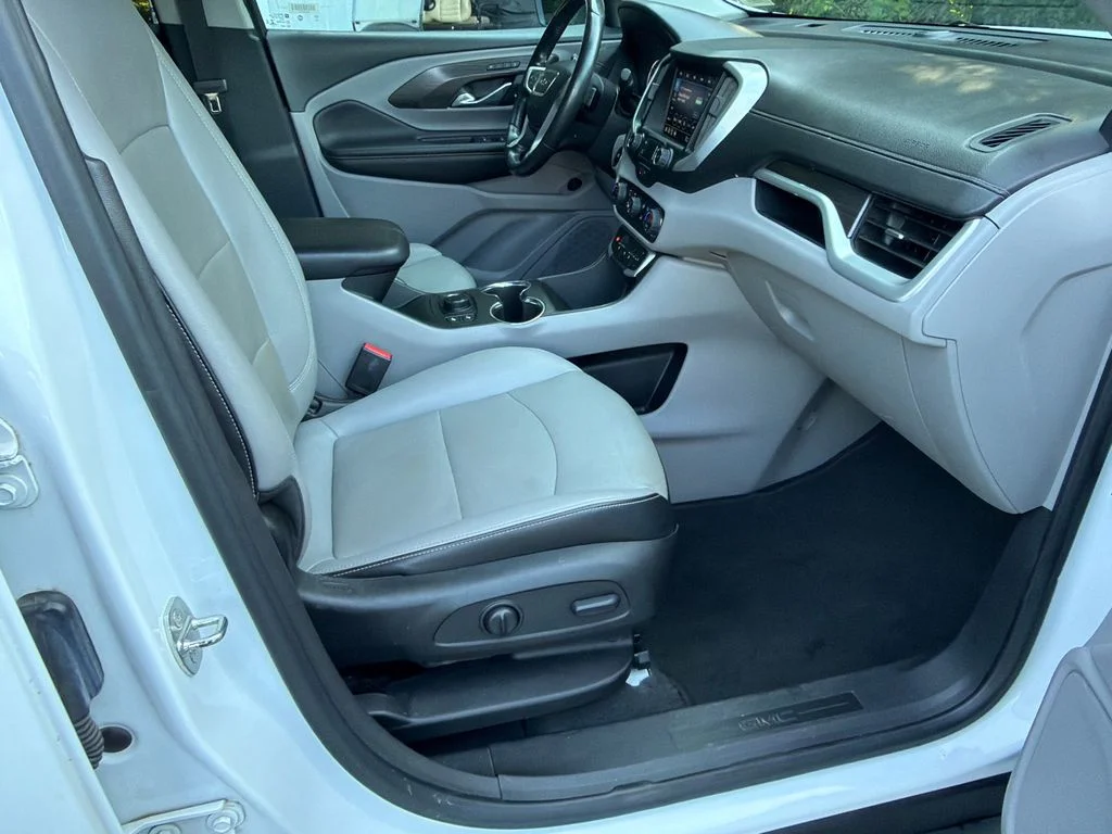 Used 2022 White GMC SLT image 13