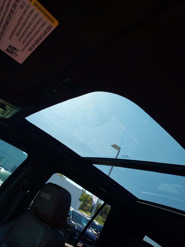 Used 2022 Black Chevrolet High Country image 23