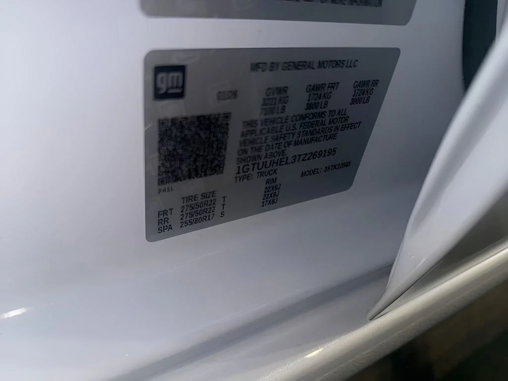 New 2026 Glacier White Tricoat GMC Denali Ultimate image 34