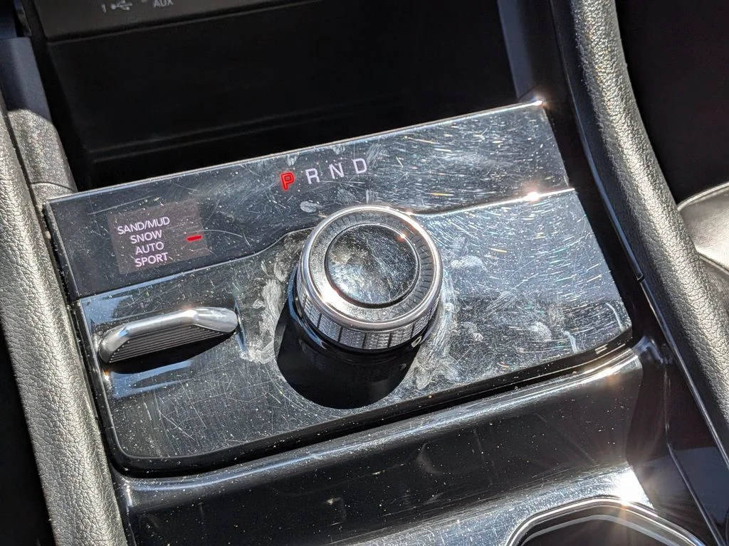 Used 2023 White Jeep Limited image 17