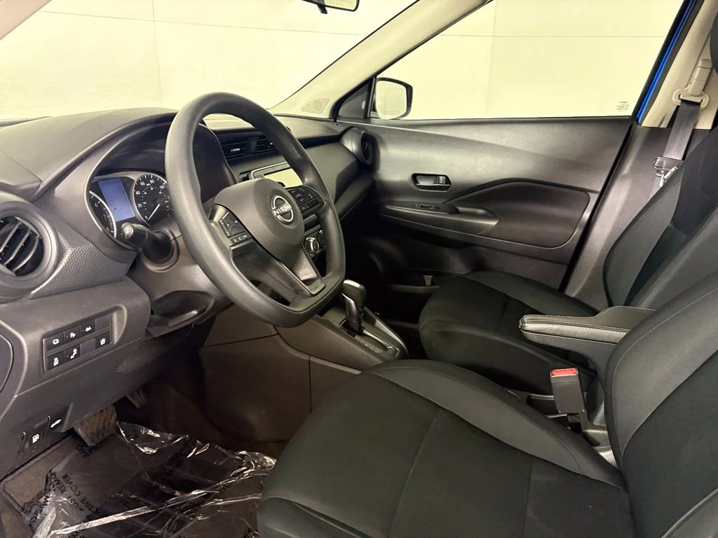 Used 2024 Blue Nissan S image 22