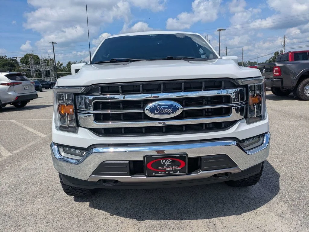 Used 2022 White Ford Lariat image 9