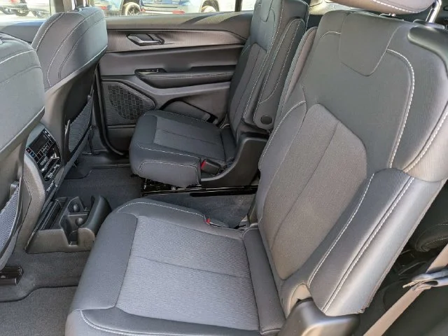 New 2027 Black Jeep Laredo image 11